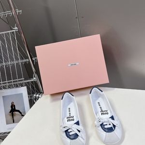 Meet your Posher, Victor